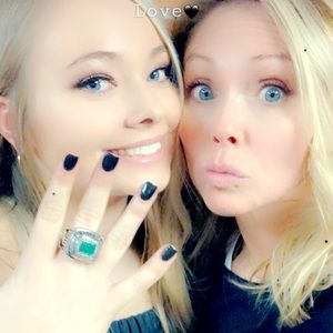 Meet your Posher, Avery